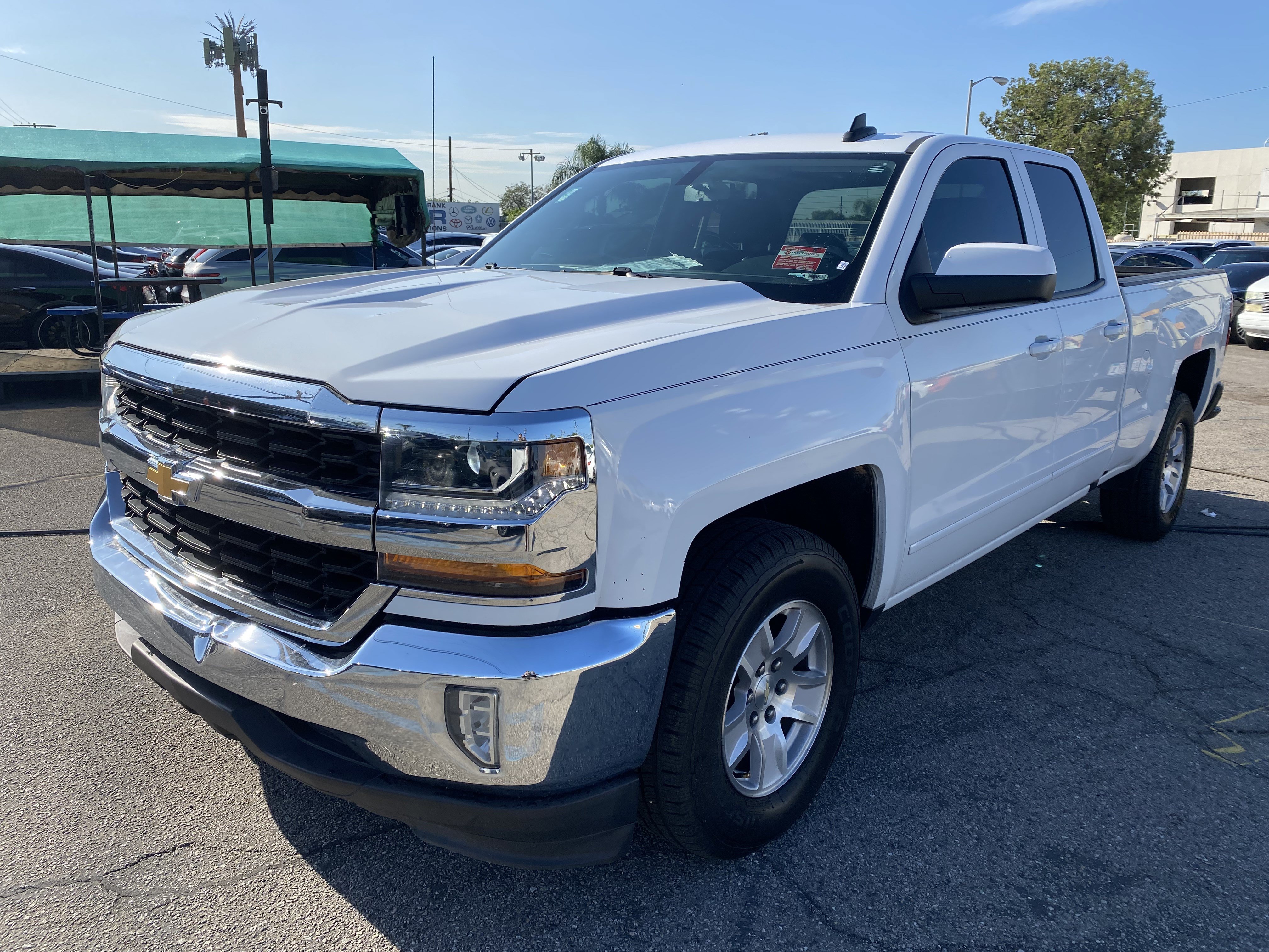 Used 2017 Chevrolet Silverado 1500 LT w/ All Star Edition RWD image 2