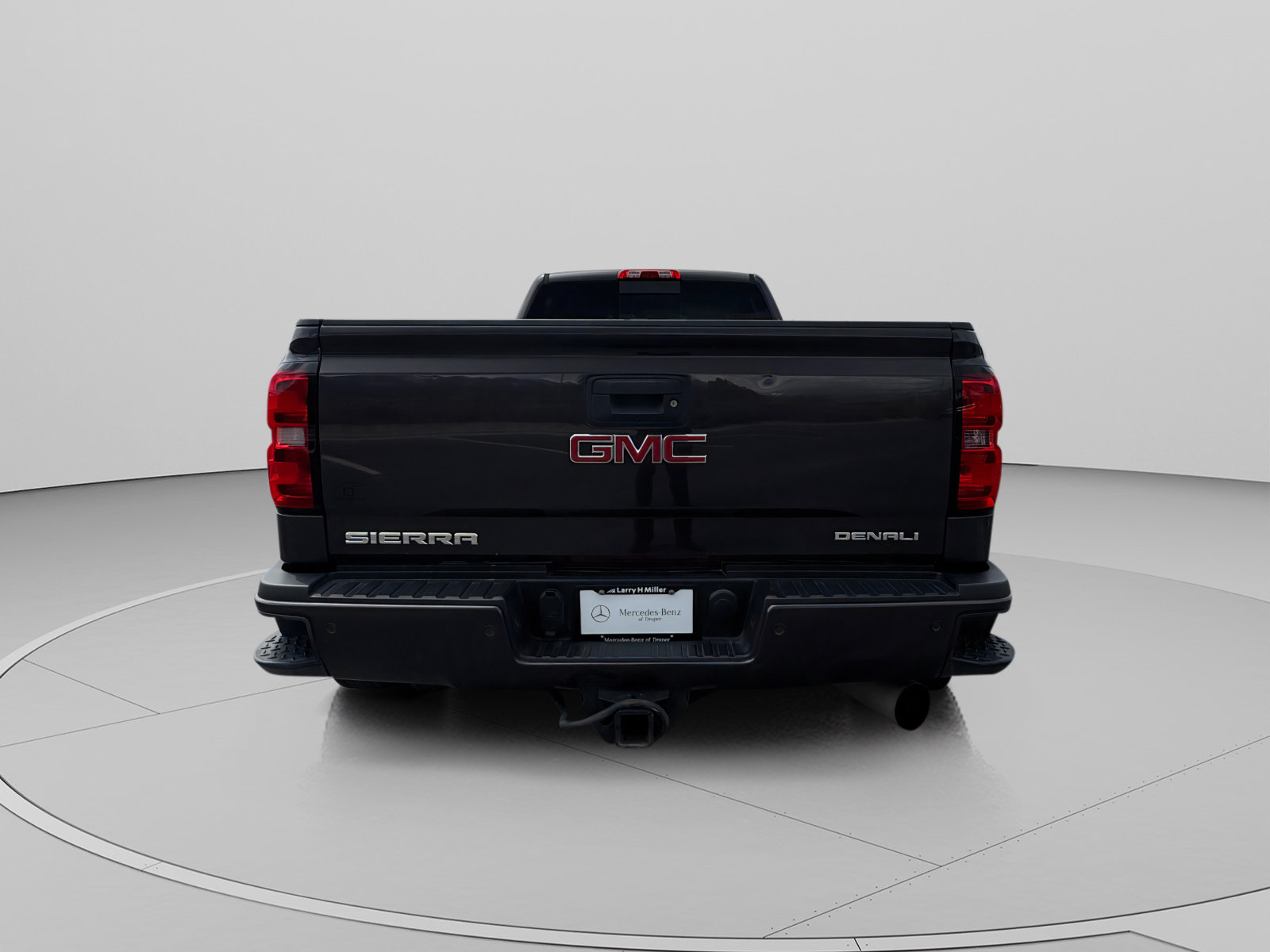 Used 2016 GMC Sierra 3500 Denali w/ Duramax Plus Package AWD/4WD image 4