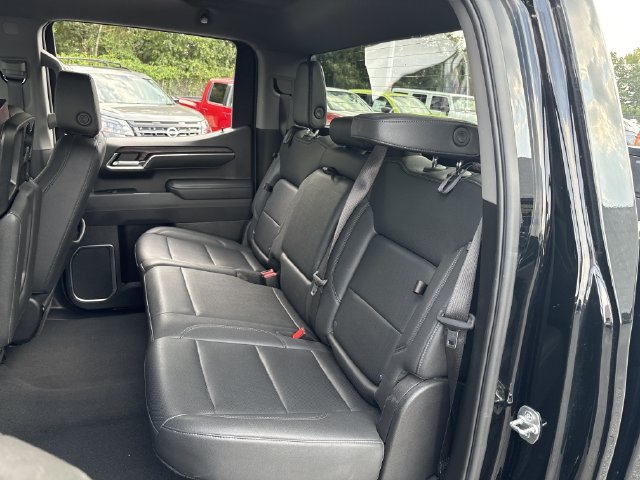 Used 2025 GMC Sierra 1500 SLT RWD image 16