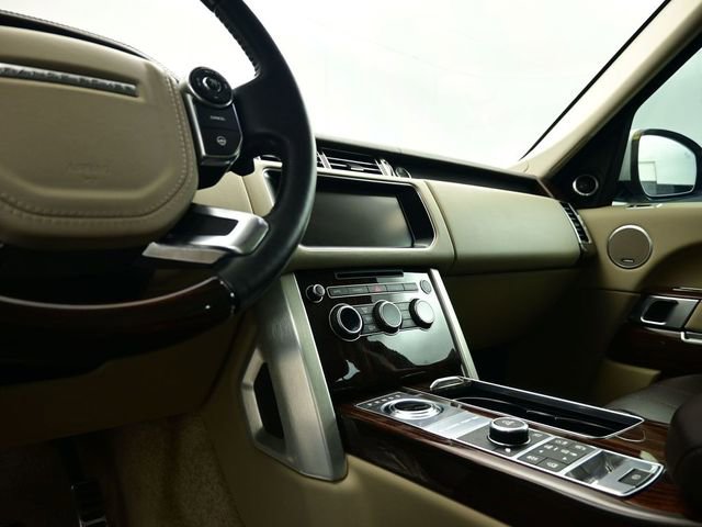 Used 2017 Land Rover Range Rover Supercharged image 60