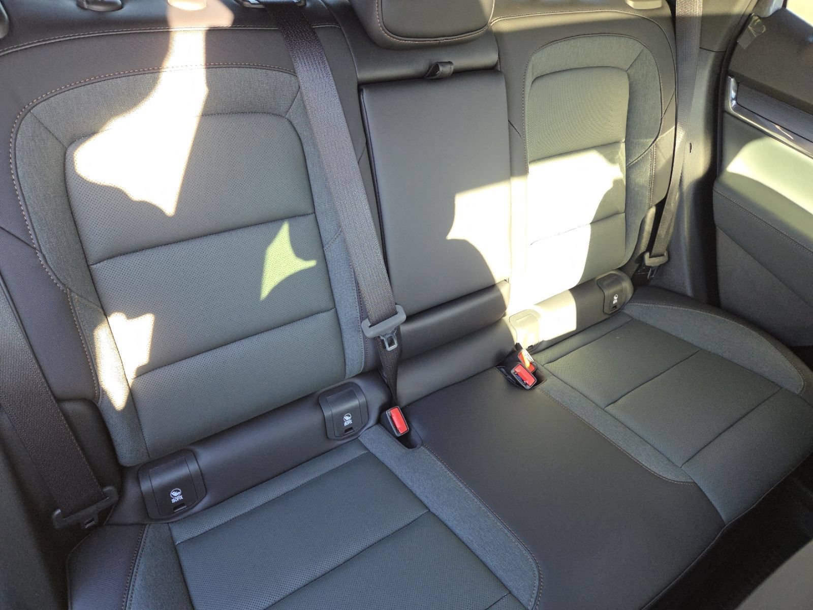 New 2026 GMC Terrain AT4 w/ Convenience Package III AWD/4WD image 24