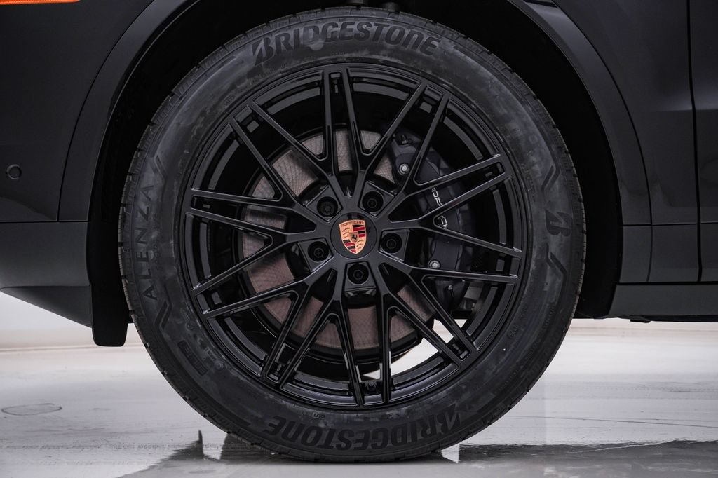 New 2026 Porsche Cayenne AWD/4WD image 13