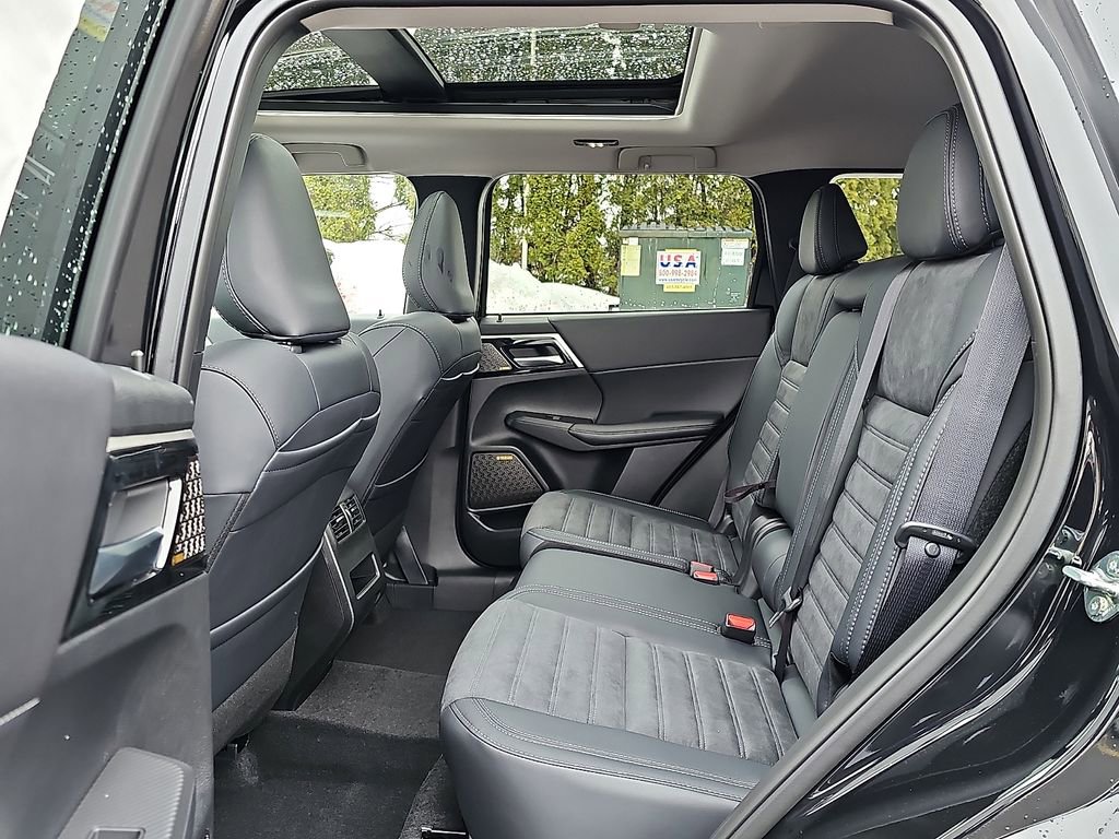 New 2026 Mitsubishi Outlander SE AWD/4WD image 6