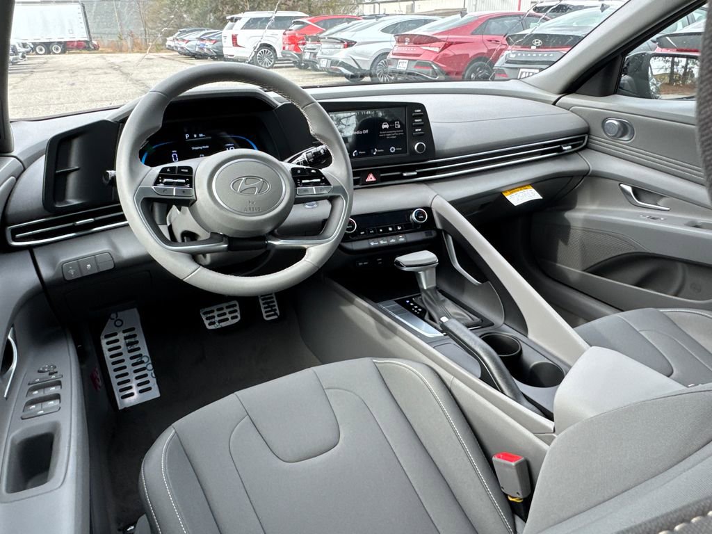 New 2026 Hyundai Elantra Sport image 13