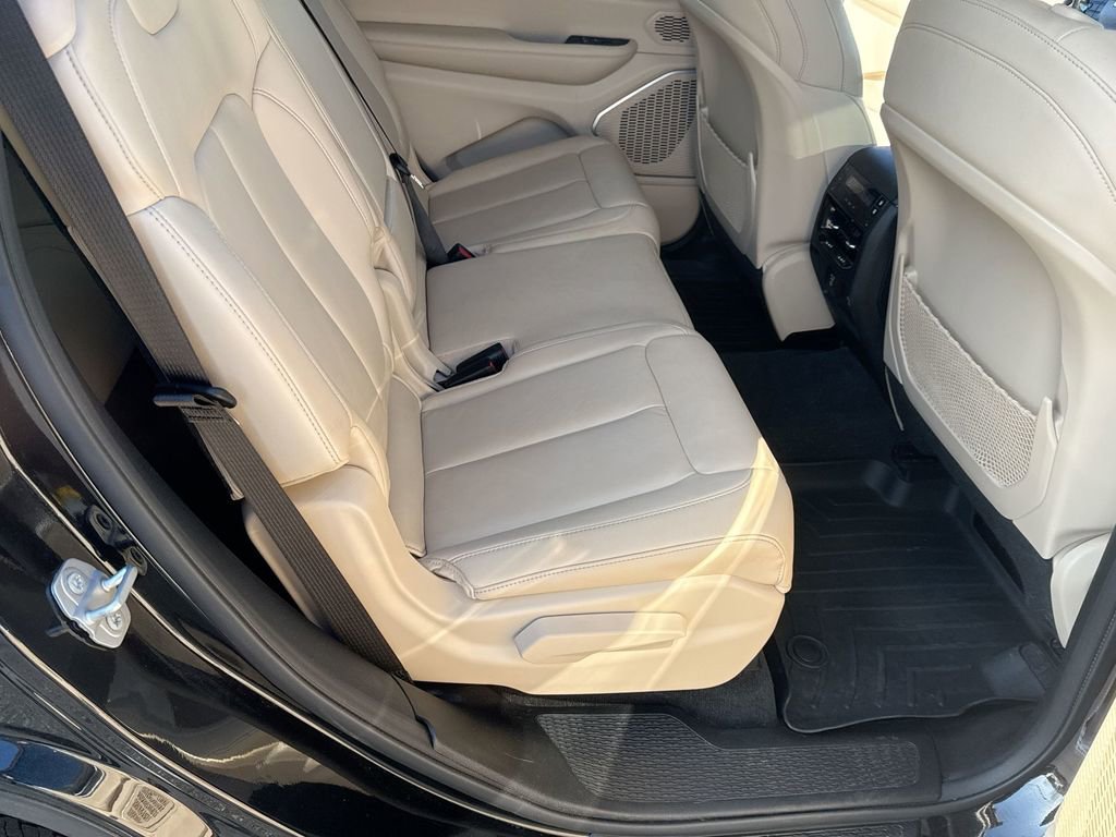 Used 2021 Jeep Grand Cherokee L Limited w/ Trailer Tow Group (B) AWD/4WD image 26