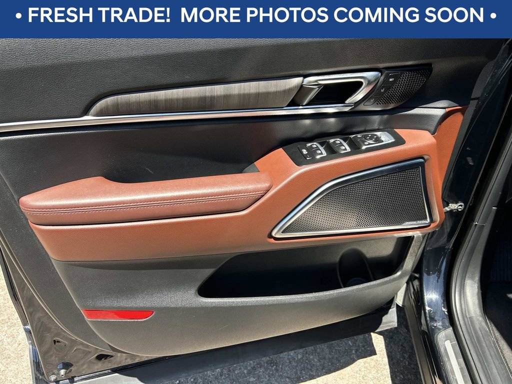 Used 2023 Kia Telluride SX Prestige AWD/4WD image 19