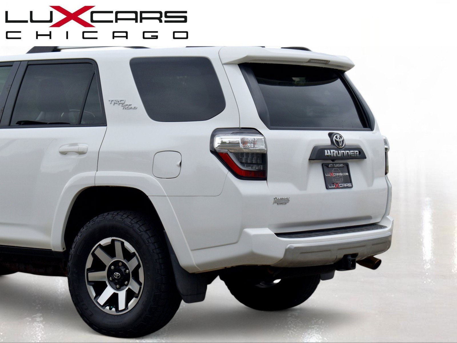 Used 2018 Toyota 4Runner TRD Off-Road Premium w/ Convenience Package AWD/4WD image 9
