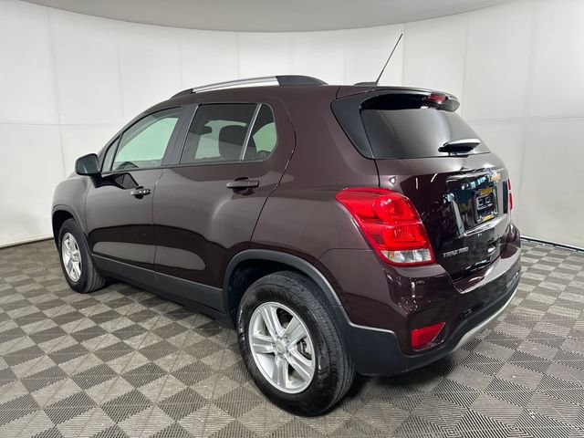 Used 2022 Chevrolet Trax LT w/ LT Convenience Package image 5
