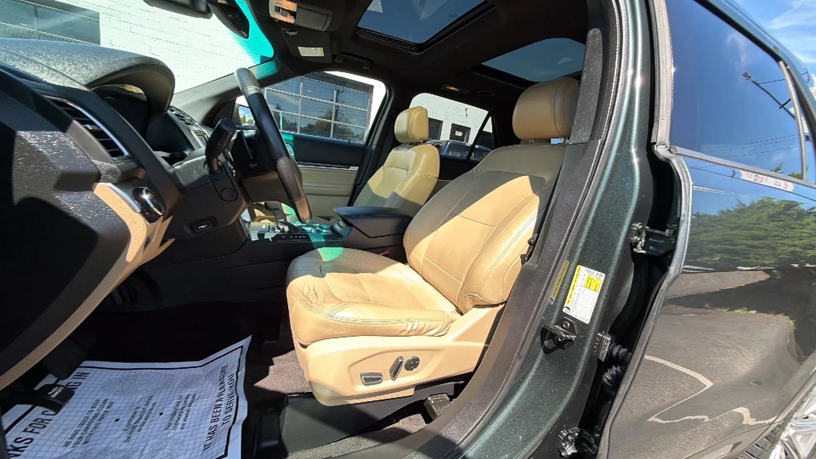 Used 2016 Ford Explorer Limited w/ Equipment Group 301A AWD/4WD image 14