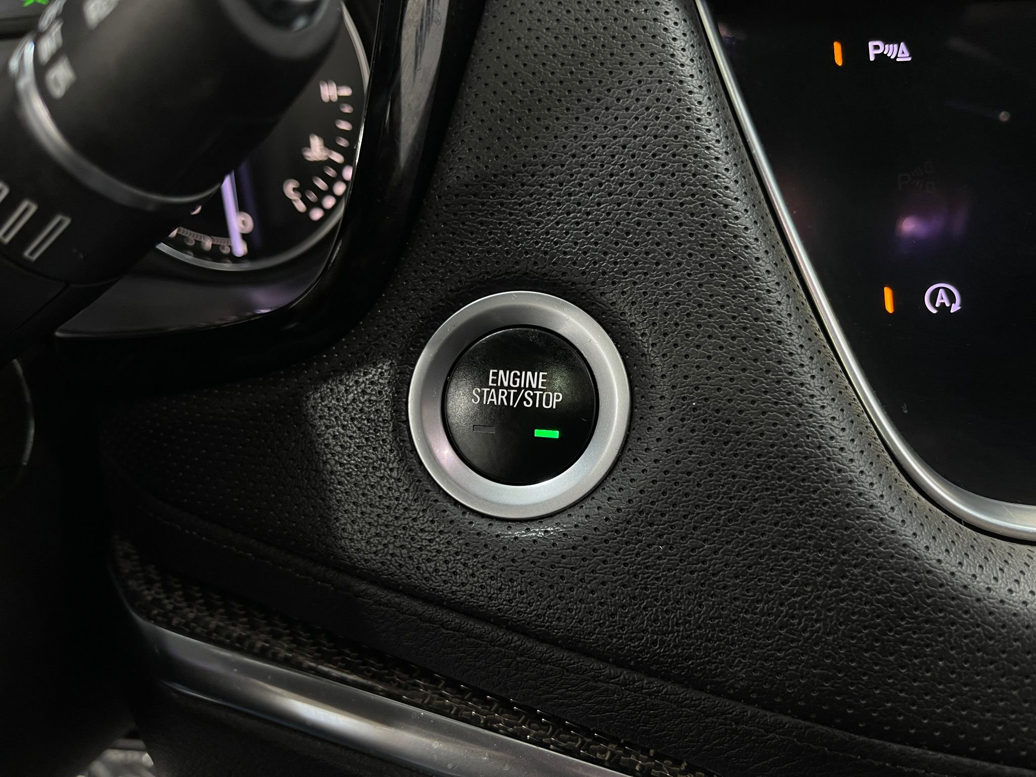 Used 2020 Cadillac XT5 Sportv w/ LPO, Floor Liner Package image 21