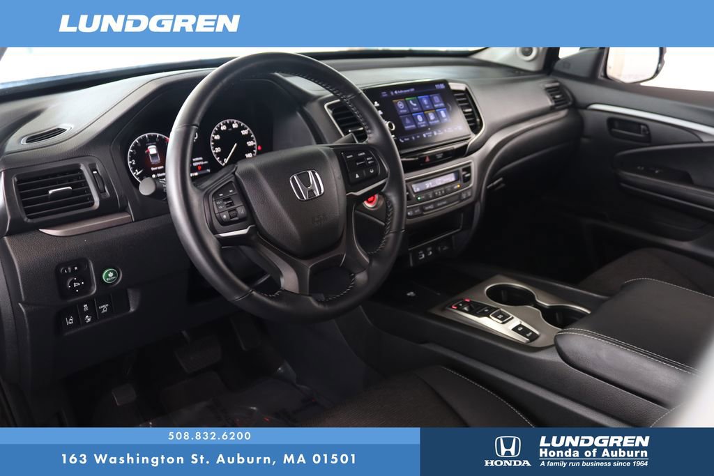 Used 2025 Honda Ridgeline Sport image 8