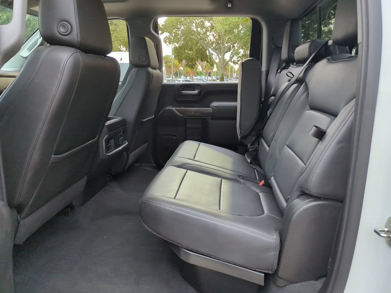 Used 2021 Chevrolet Silverado 2500 LTZ w/ LTZ Premium Package AWD/4WD image 23