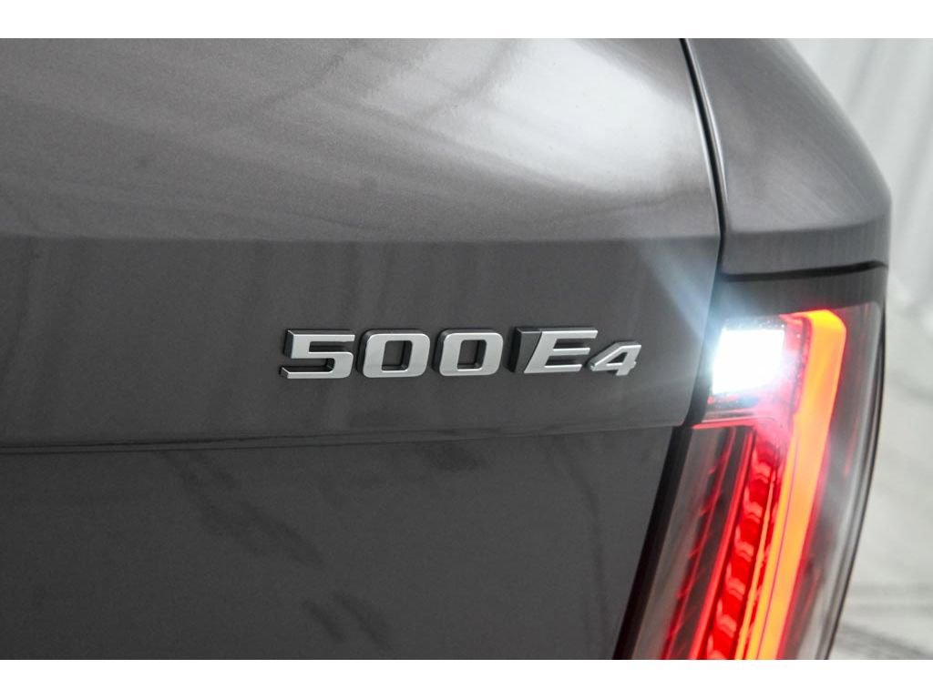 New 2026 Cadillac Optiq Luxury 2 image 38