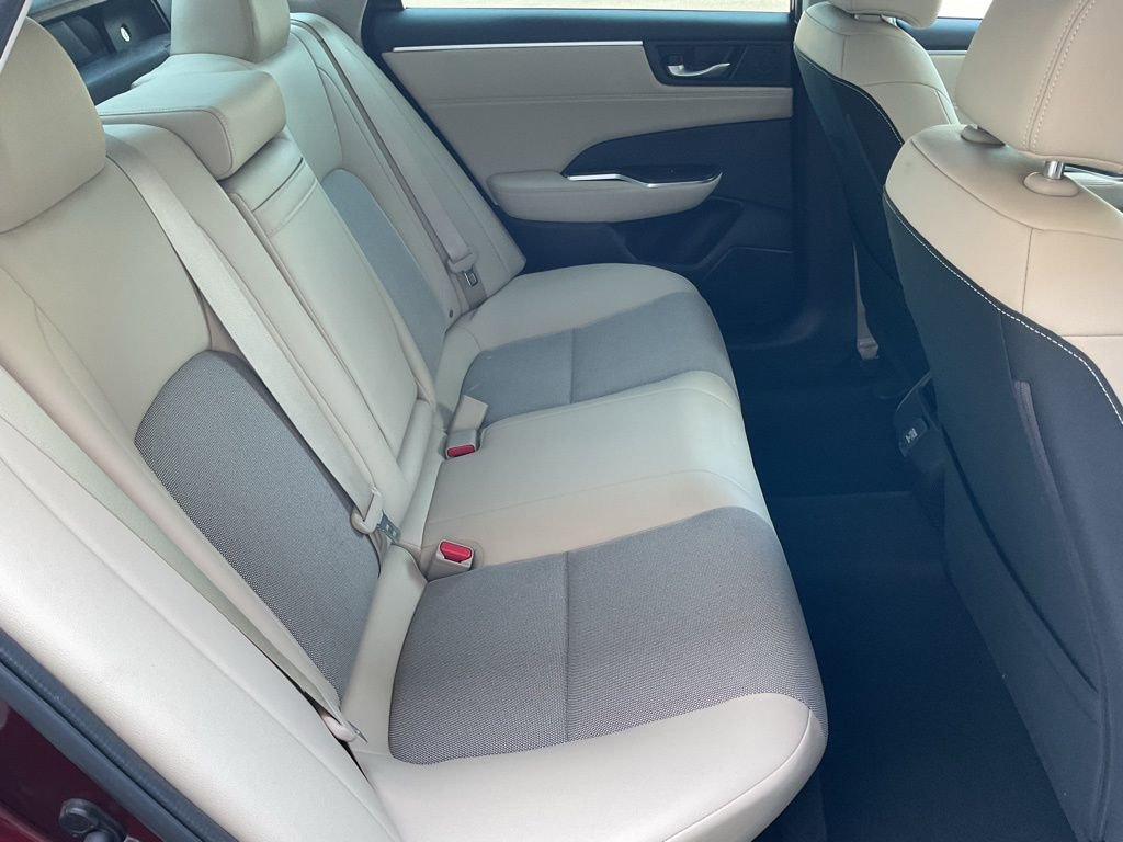 Used 2018 Honda Clarity Plug-In Hybrid image 18