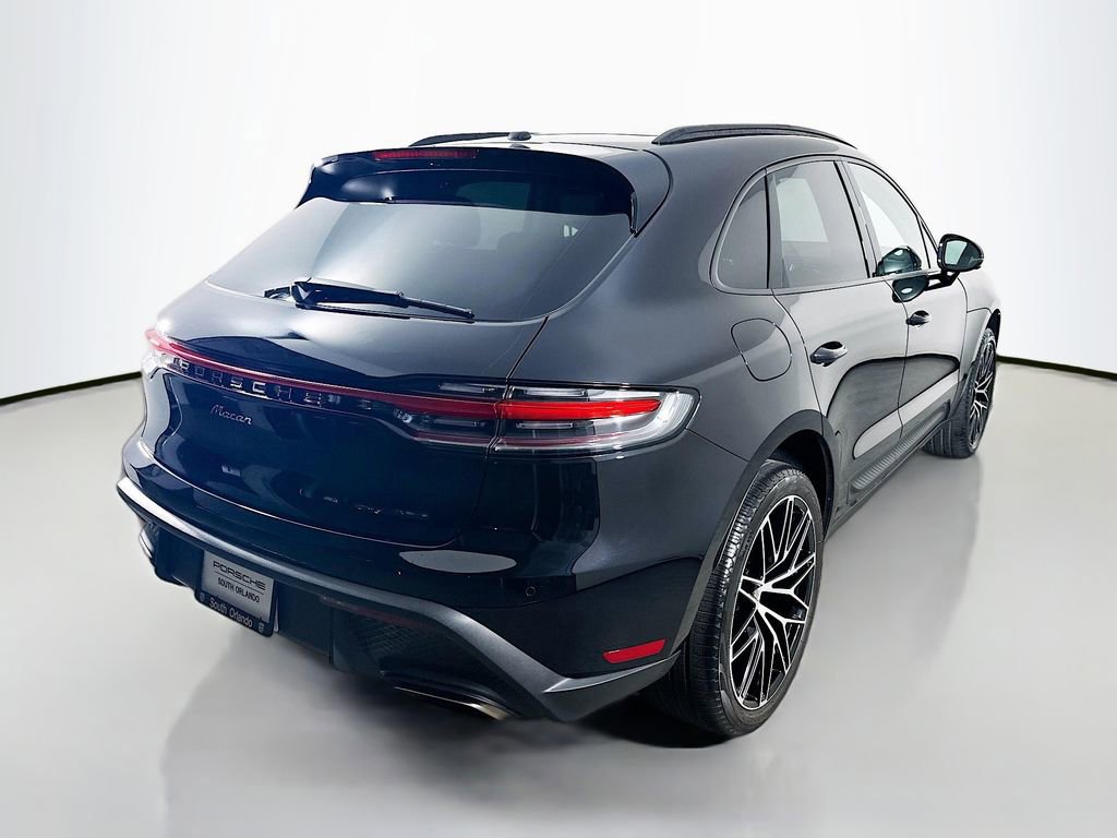 Certified 2026 Porsche Macan image 9