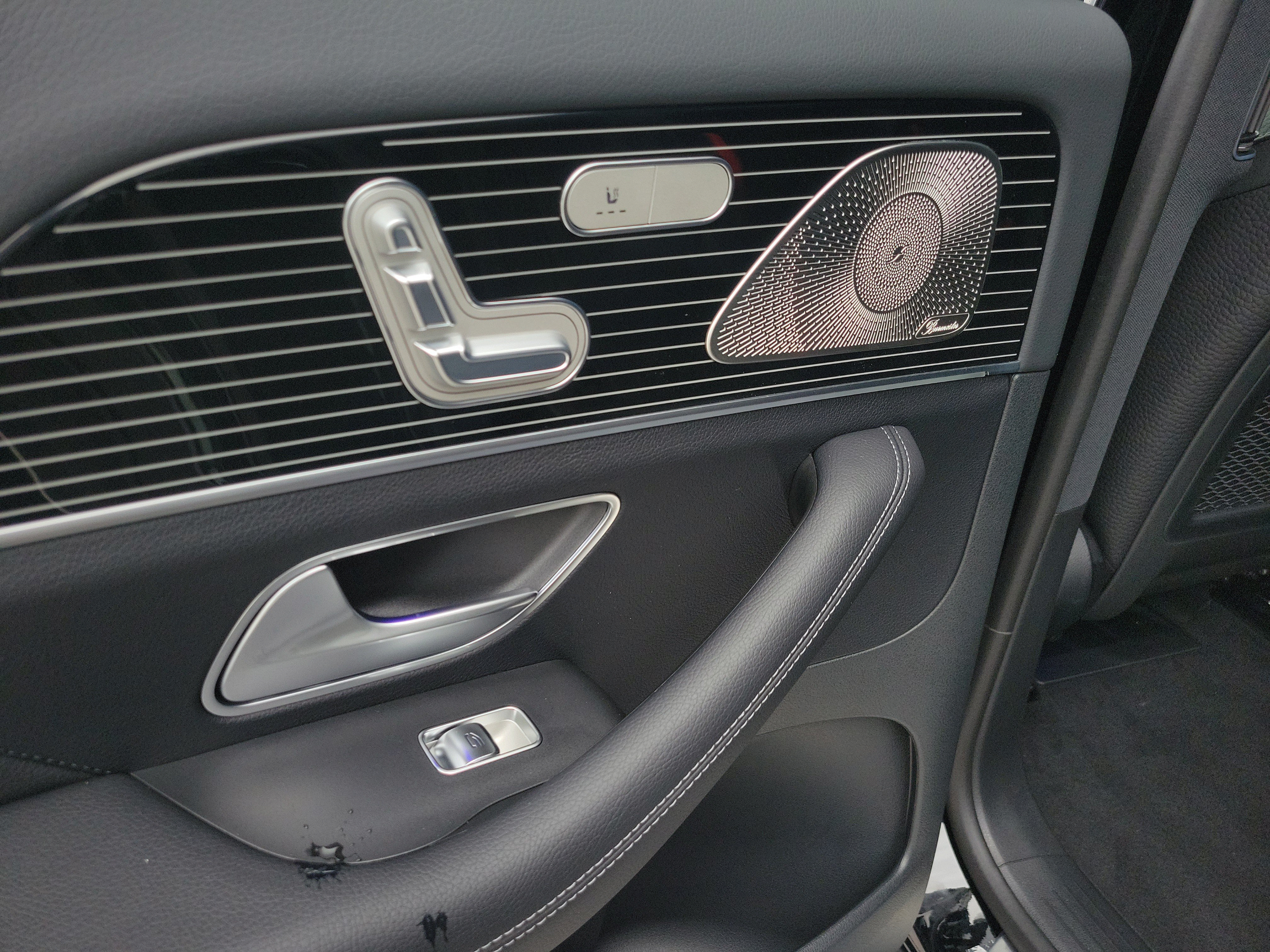 New 2026 Mercedes-Benz GLS 450 4MATIC image 8