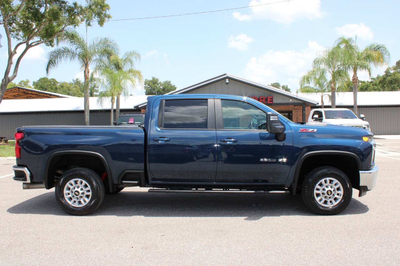Used 2021 Chevrolet Silverado 2500 LT w/ Convenience Package AWD/4WD image 8