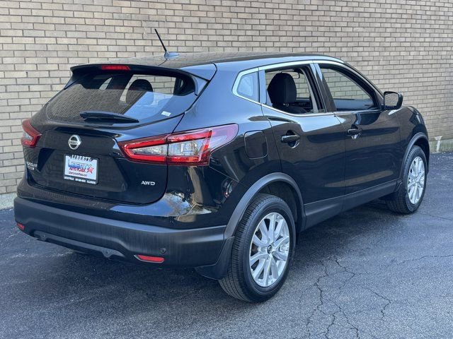 Used 2022 Nissan Rogue Sport S image 12