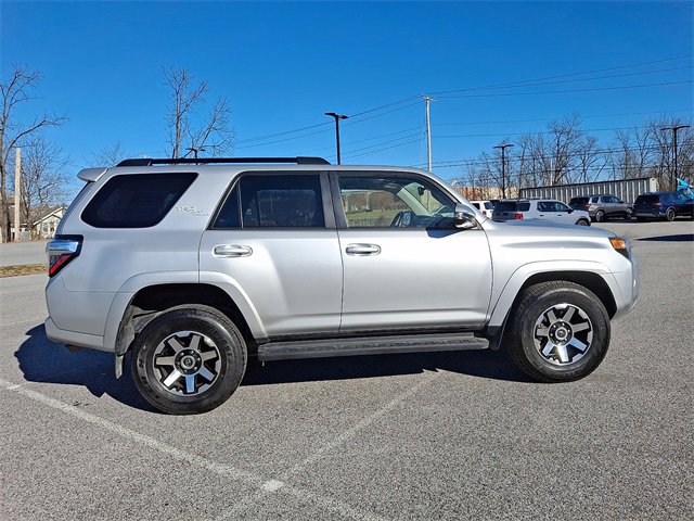Used 2024 Toyota 4Runner TRD Off-Road Premium image 8