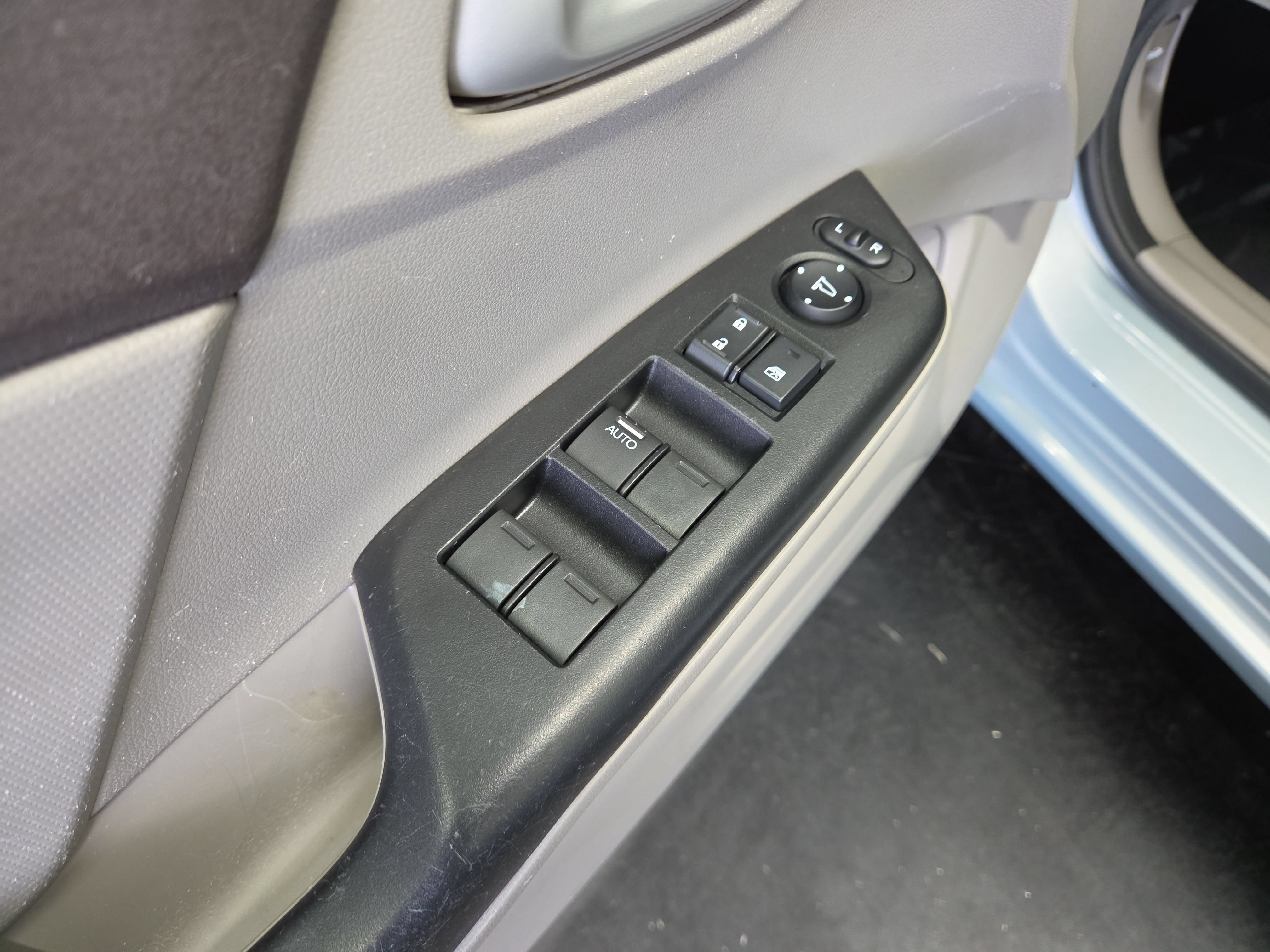 Used 2012 Honda Civic LX image 14