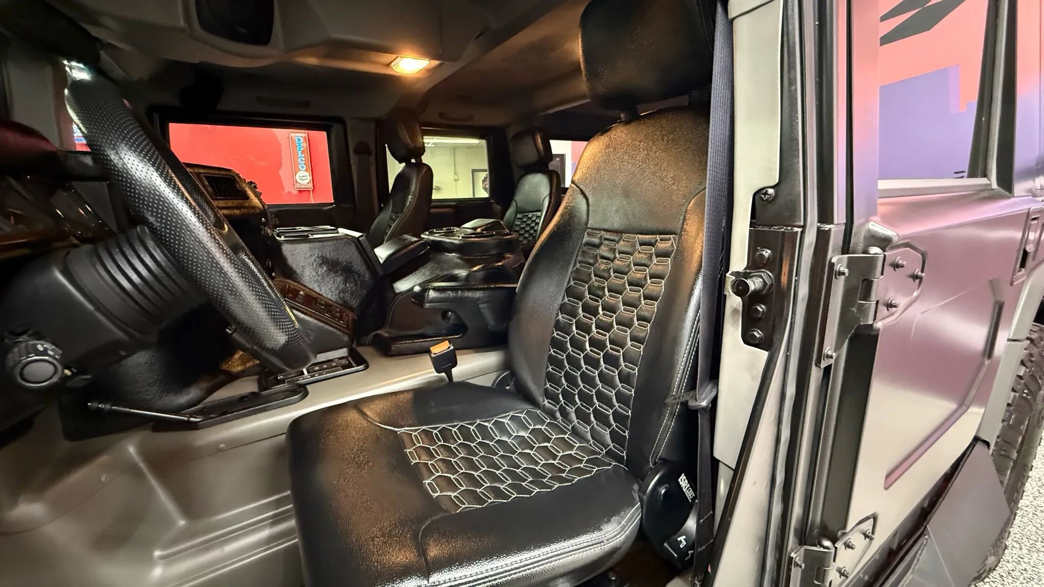 Used 2002 HUMMER H1 4-Door Wagon image 9