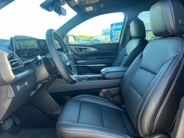 Used 2026 Chevrolet Traverse LT AWD/4WD image 4