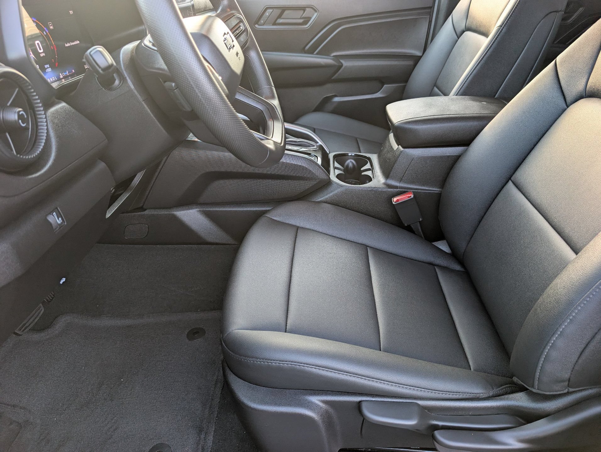 Used 2024 Chevrolet Colorado Trail Boss w/ Safety Package AWD/4WD image 17