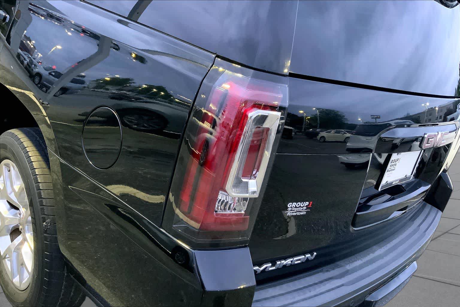 Used 2015 GMC Yukon SLT w/ Open Road Package RWD image 26