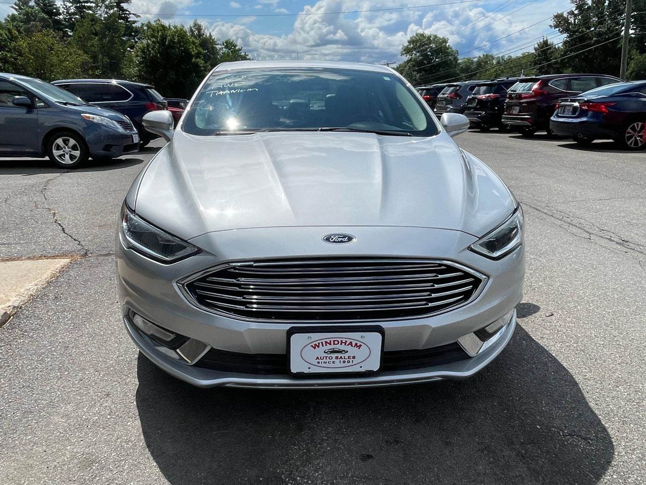 Used 2018 Ford Fusion Titanium AWD/4WD image 2