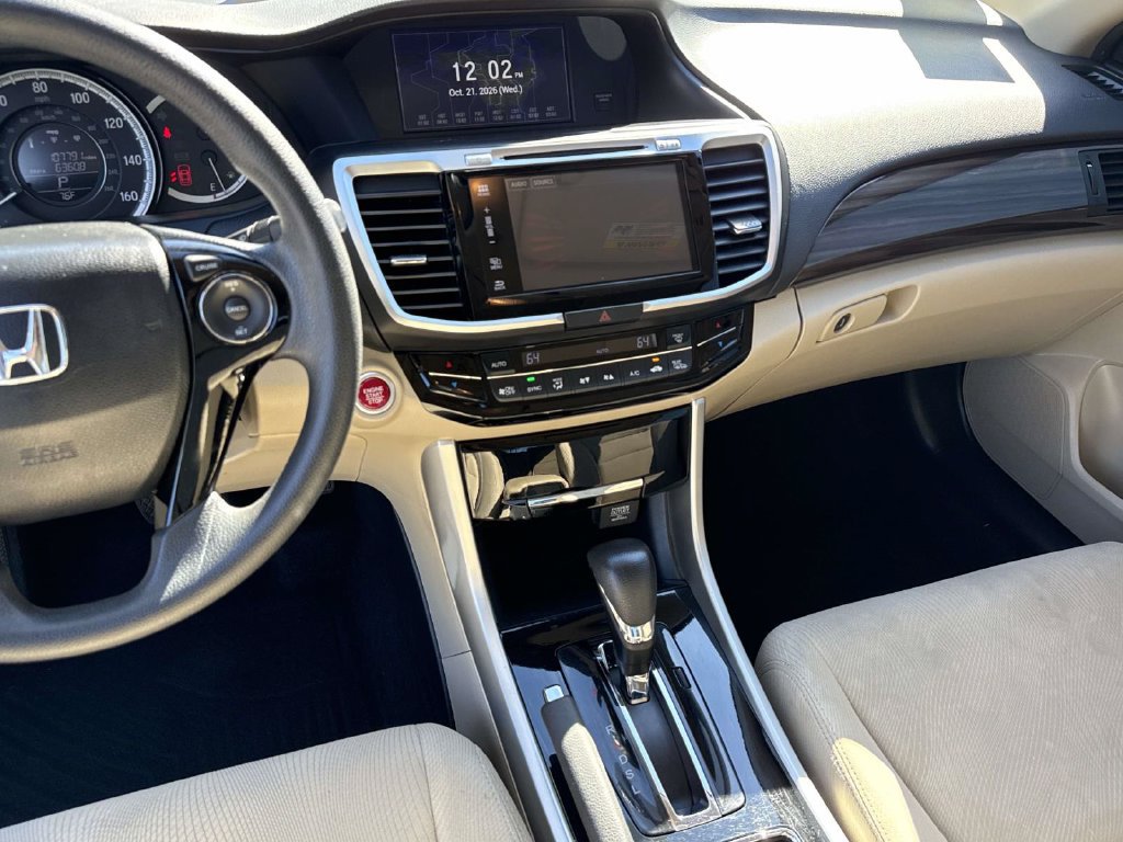 Used 2016 Honda Accord EX image 9