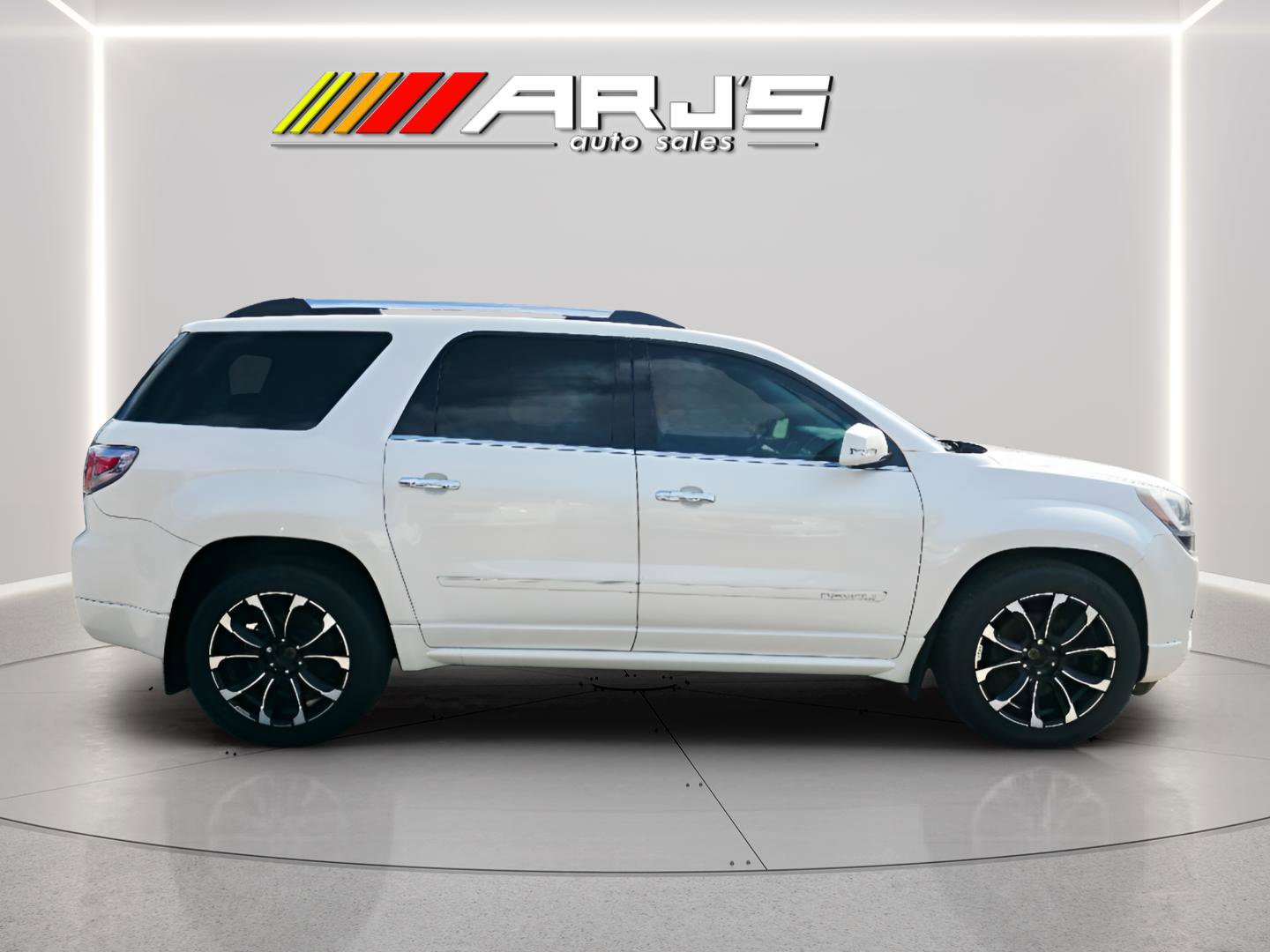 Used 2013 GMC Acadia Denali AWD/4WD image 4