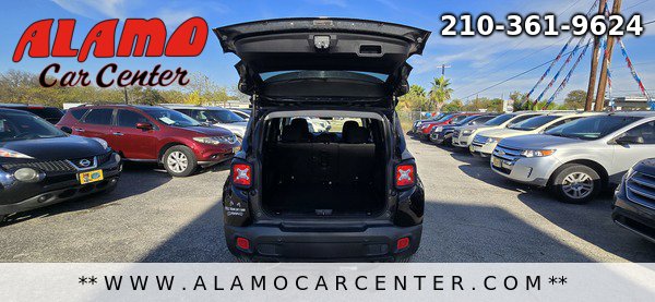 Used 2017 Jeep Renegade Latitude w/ Advanced Technology Group image 28