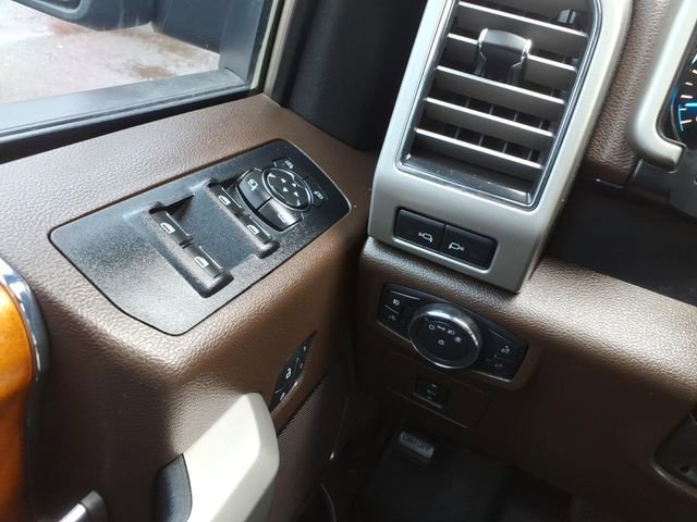 Used 2017 Ford F150 King Ranch w/ Equipment Group 601A Luxury AWD/4WD image 21