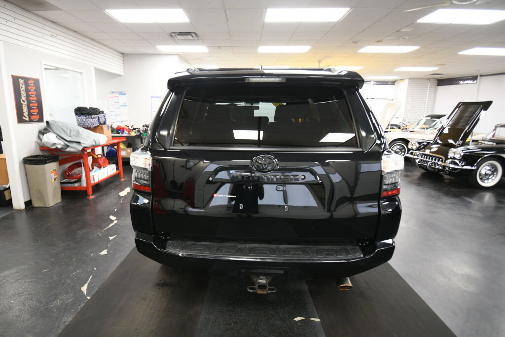Used 2017 Toyota 4Runner SR5 Premium AWD/4WD image 6