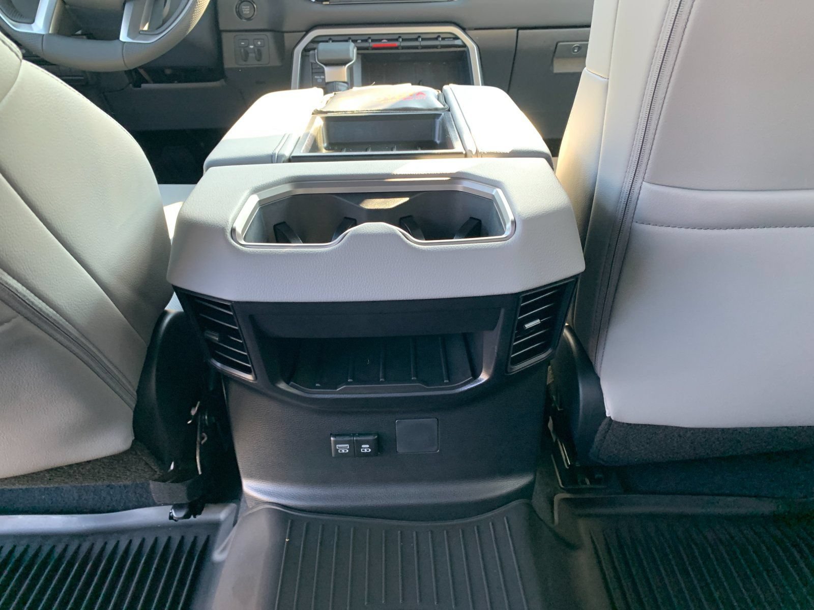 New 2026 Toyota Tundra Limited AWD/4WD image 14