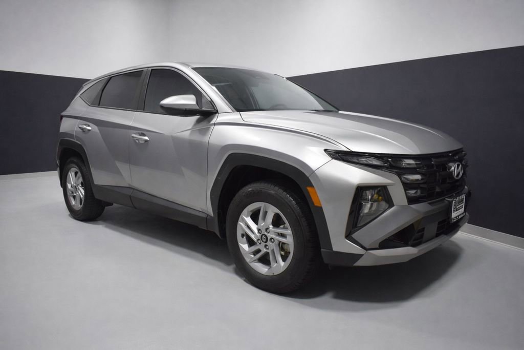 Used 2025 Hyundai Tucson SE image 7