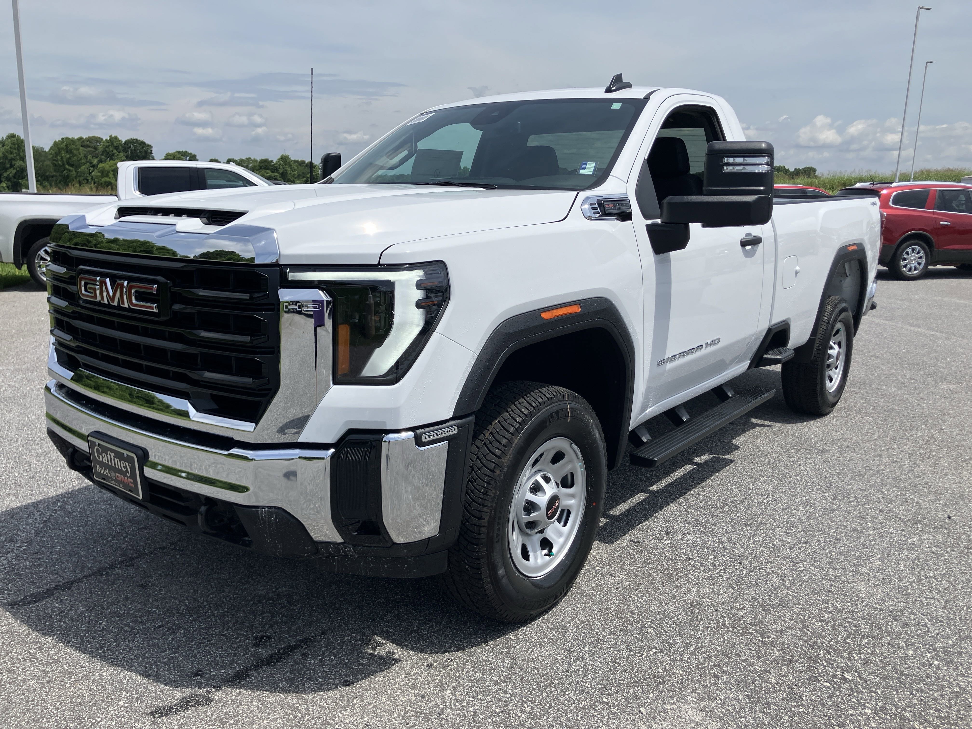 New 2025 GMC Sierra 2500 Pro w/ Convenience Package