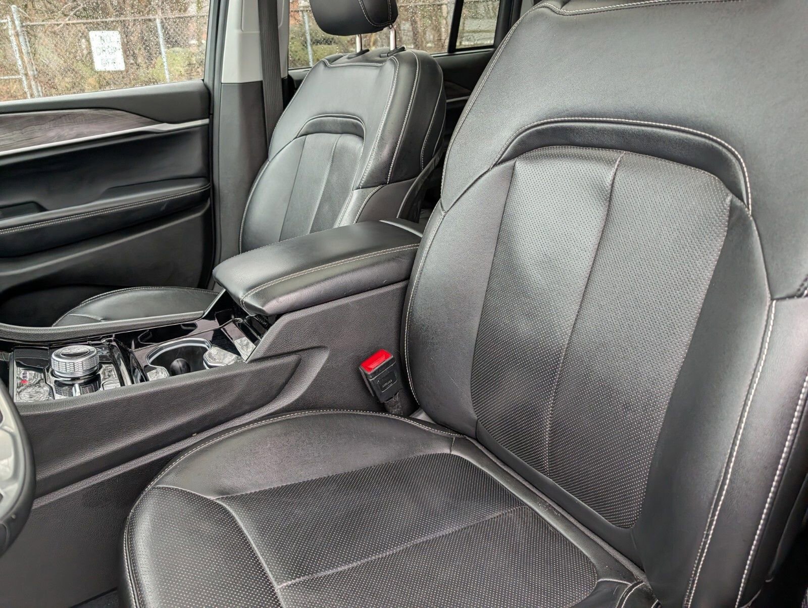 Used 2022 Jeep Grand Cherokee Limited 4xe w/ Luxury Tech Group II image 23