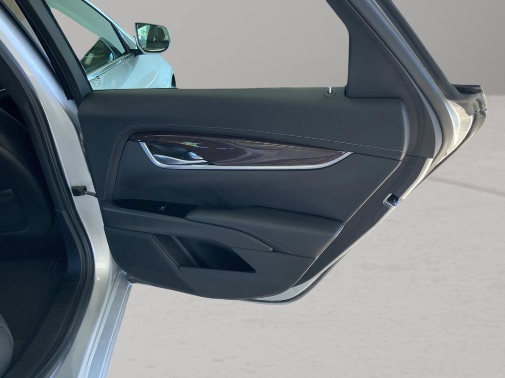 Used 2016 Cadillac XTS Luxury FWD image 25