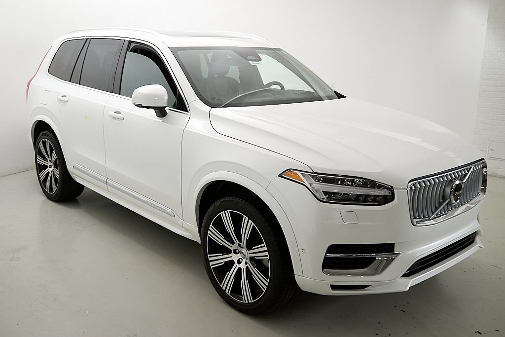 Used 2024 Volvo XC90 T8 Ultimate w/ Lounge Package AWD/4WD image 4