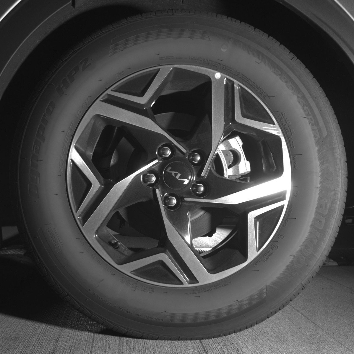 Used 2025 Kia Sportage LX image 14