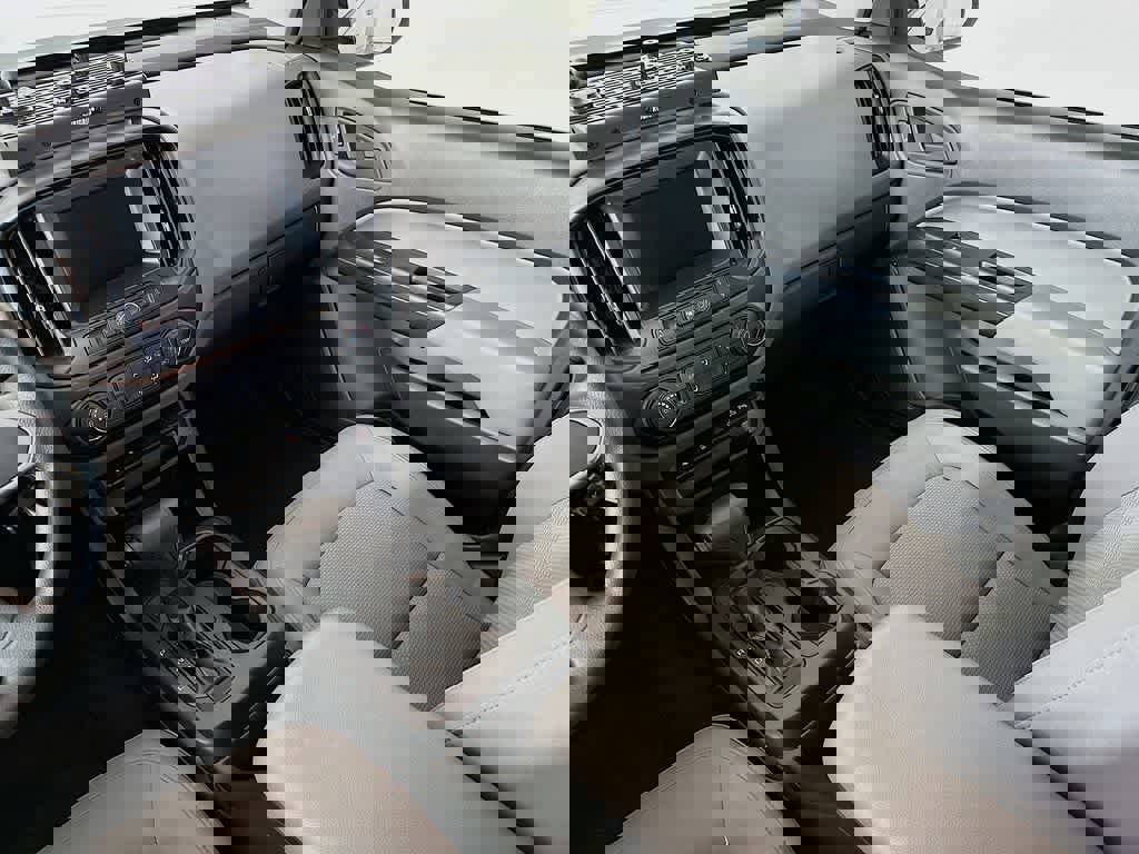 Used 2020 Chevrolet Colorado W/T w/ WT Convenience Package image 11