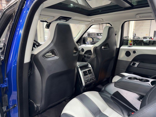 Used 2016 Land Rover Range Rover Sport SVR image 11