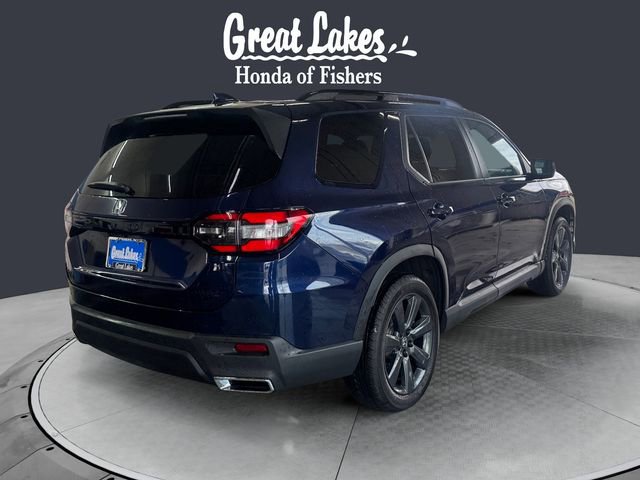 Used 2025 Honda Pilot Sport image 5
