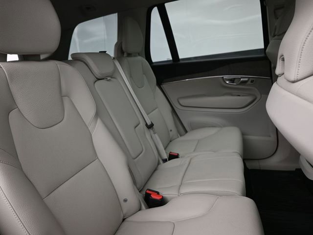 Used 2023 Volvo XC90 B6 Plus w/ Protection Package Premier image 11