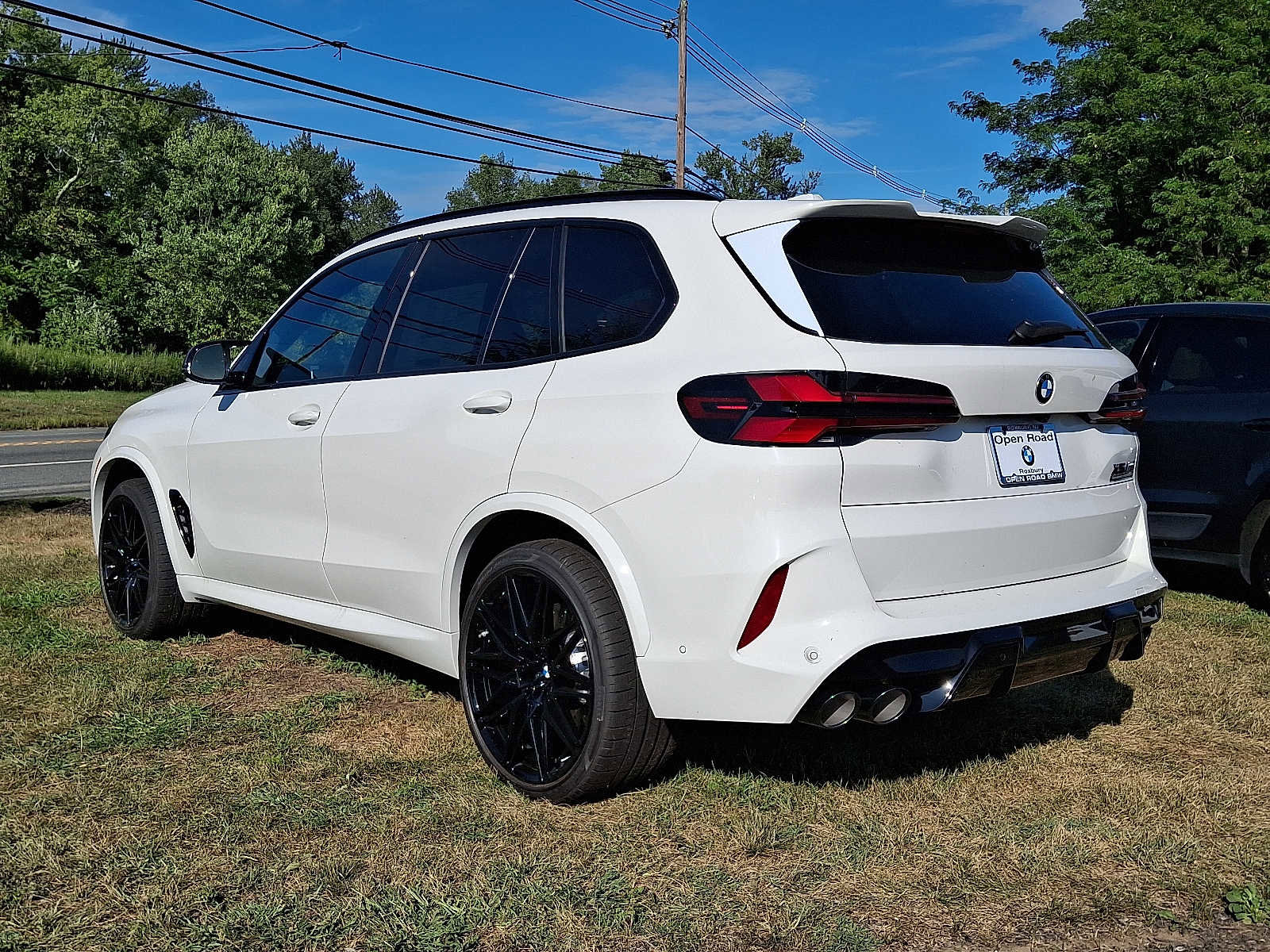 New 2026 BMW X5 M Competition w/ Executive Package image 3
