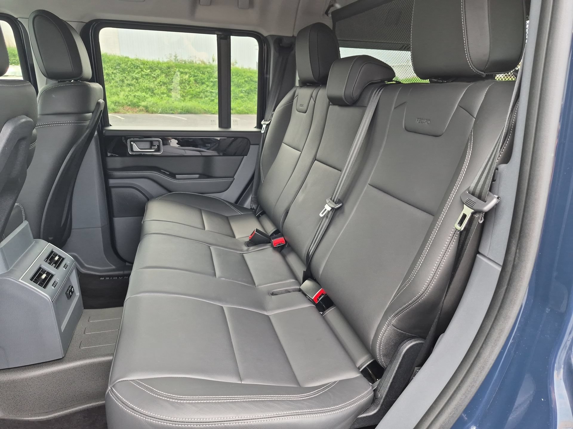 Used 2024 INEOS Grenadier Station Wagon AWD/4WD image 25