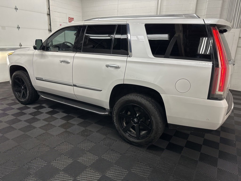 Used 2018 Cadillac Escalade Luxury image 6