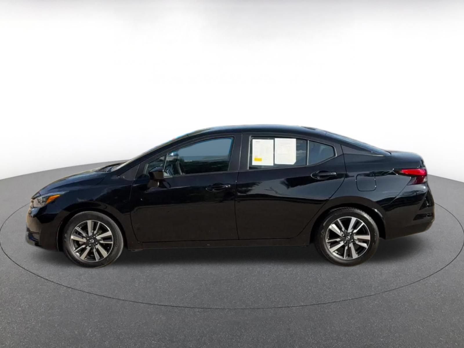 Used 2025 Nissan Versa SV FWD image 7
