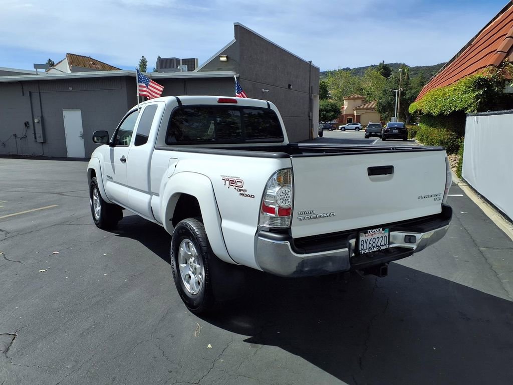 Used 2005 Toyota Tacoma PreRunner image 5